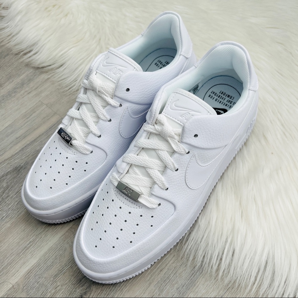 NWT Nike Air Force Sage Low Women’s Shoes - Picture 2 of 8
